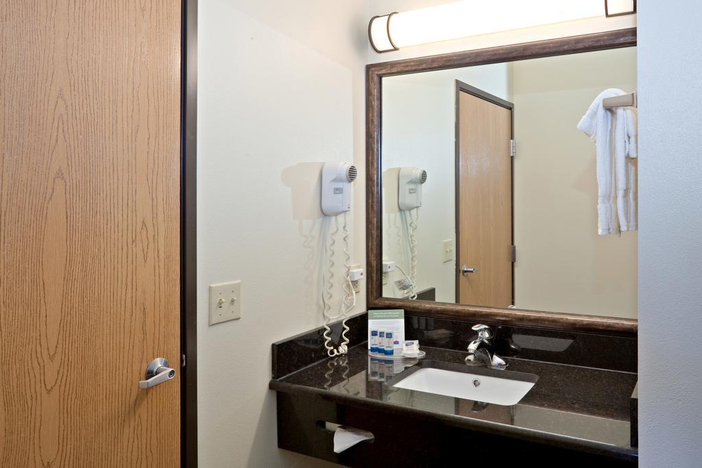 Americinn By Wyndham St. Peter Saint Peter Extérieur photo